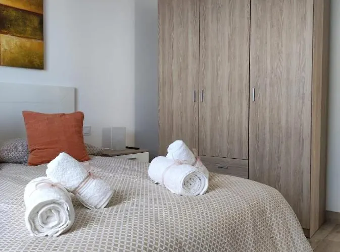 Casa Piramide 3. Terraza Wifi Y Parking Privado Prázdninový dům *