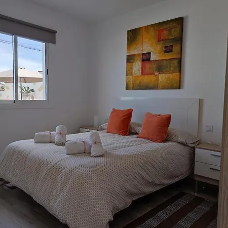 Дом отдыха Casa Piramide 3. Terraza Wifi Y Parking Privado Икод-де-лос-Винос